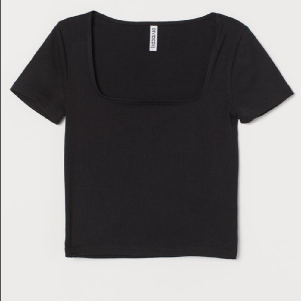 Black V Neck Crop Top🖤